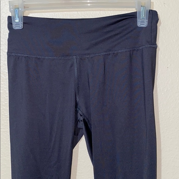 3/4 Length Criss-Cross Leggings - Picture 3 of 6